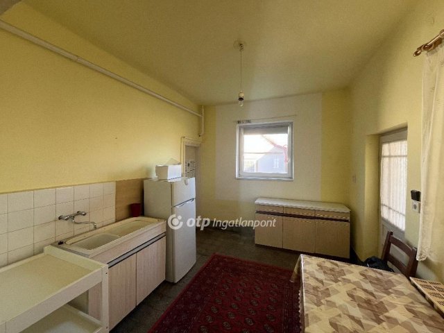 Eladó családi ház, Berettyóújfaluban 44.9 M Ft, 2 szobás