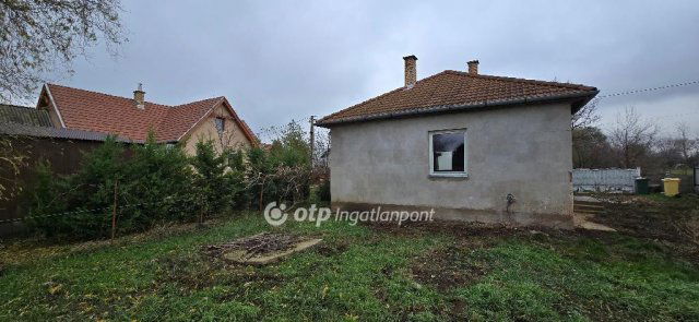 Eladó családi ház, Nádudvaron 11.9 M Ft, 2 szobás