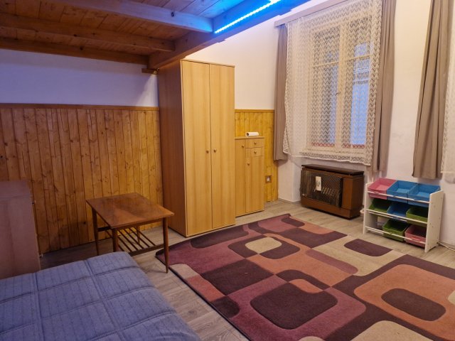 Kiadó téglalakás, albérlet, Budapesten, III. kerületben