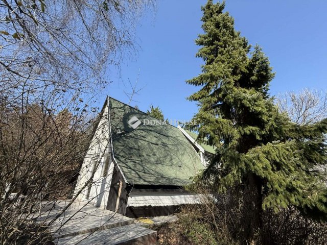 Eladó családi ház, Tahitótfalun 72.33 M Ft, 3 szobás