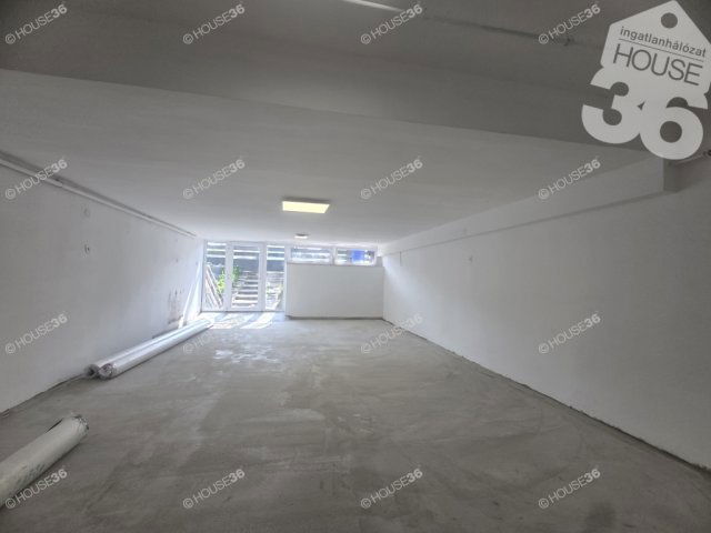 Eladó ikerház, Kecskeméten 119.9 M Ft, 5 szobás