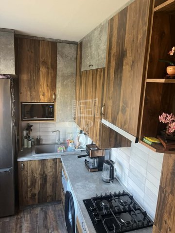 Eladó panellakás, Pétfürdőn 41 M Ft, 2 szobás