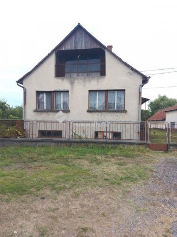 Eladó családi ház, Izsákon 29.9 M Ft, 3 szobás