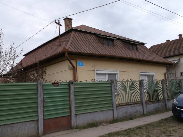 Eladó családi ház, Hajdúhadházon 29.5 M Ft, 2 szobás
