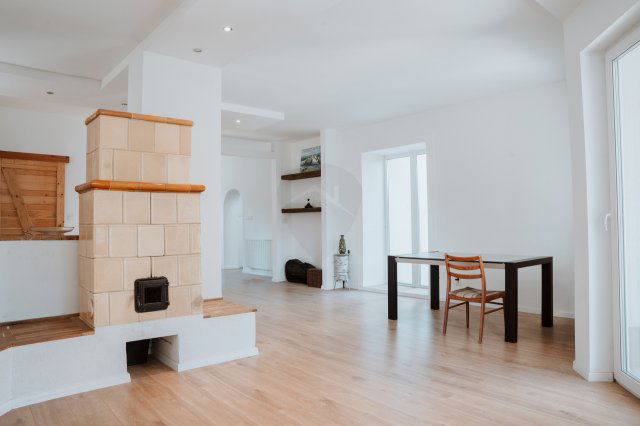 Eladó ikerház, Nagykovácsiban 150 M Ft, 3+4 szobás