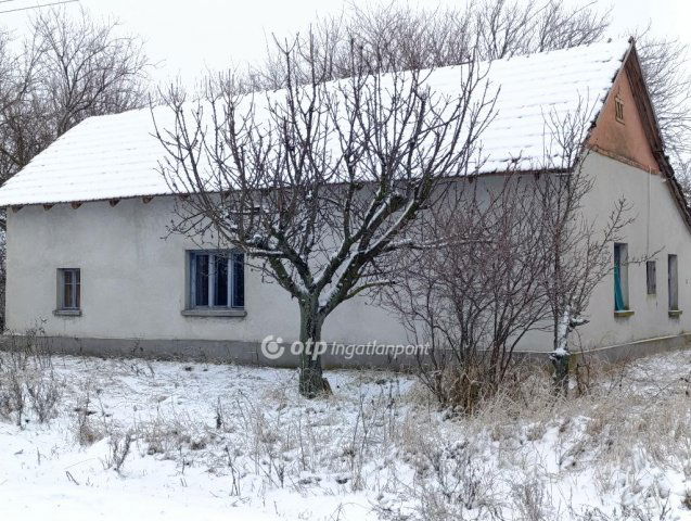Eladó mezogazdasagi ingatlan, Balástyán 11.5 M Ft, 3 szobás