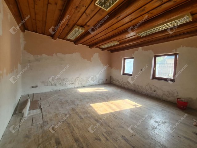Eladó családi ház, Győrött 48 M Ft, 3 szobás