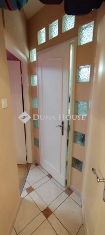 Eladó panellakás, Budapesten, III. kerületben 73.9 M Ft