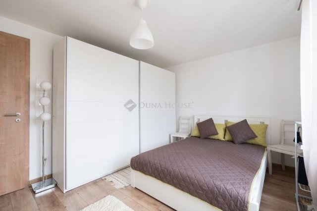 Eladó családi ház, Kecskéden 159 M Ft, 6 szobás