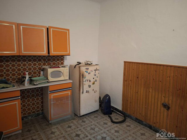 Eladó családi ház, Udvaron 81.9 M Ft, 2 szobás