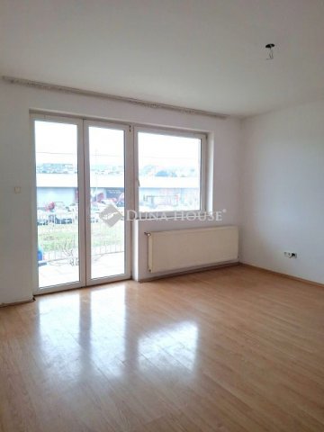 Eladó téglalakás, Fóton, Móricz Zsigmond úton 55 M Ft