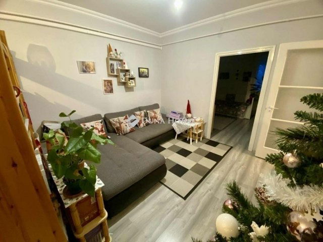 Eladó téglalakás, Kecskeméten 42 M Ft, 2 szobás