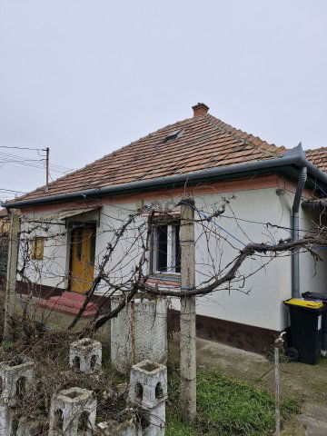 Eladó családi ház, Abonyban 29.99 M Ft, 3 szobás