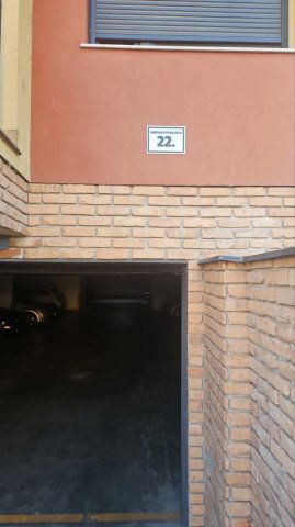 Eladó garázs, Tatán 14.9 M Ft / költözzbe.hu