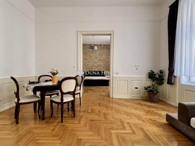 Eladó téglalakás, Budapesten, VI. kerületben, Dessewffy utcában