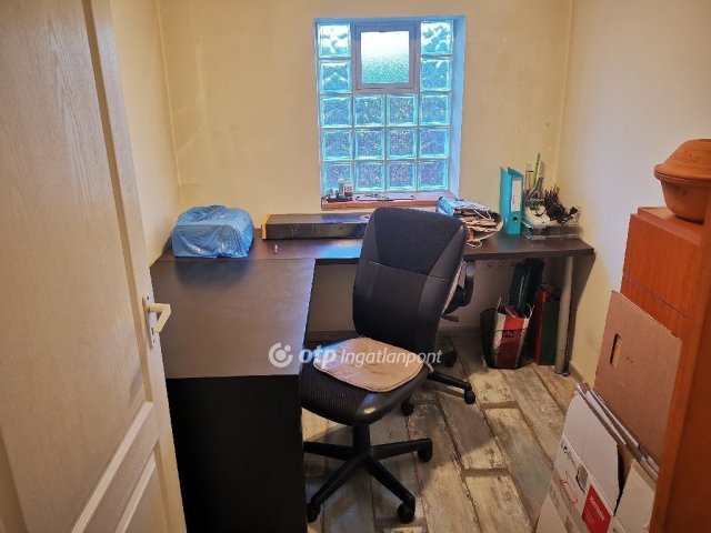 Eladó családi ház, Budapesten, XXI. kerületben 170 M Ft