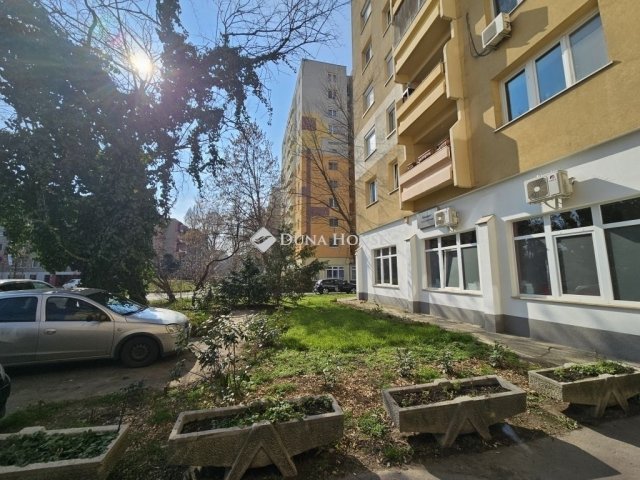 Eladó panellakás, Budapesten, III. kerületben 74.5 M Ft