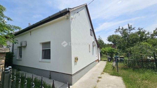 Eladó családi ház, Budapesten, XVIII. kerületben 99.9 M Ft