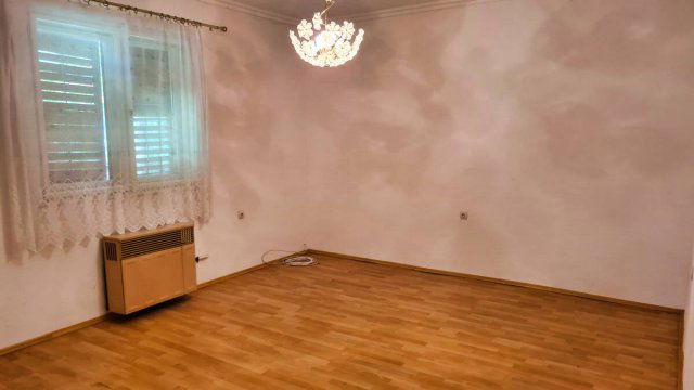 Eladó családi ház, Balatonakarattyán 99 M Ft, 3 szobás