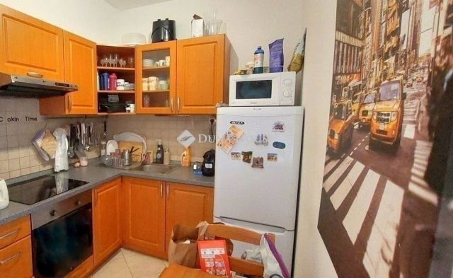 Eladó téglalakás, Budapesten, XIV. kerületben 77 M Ft, 2 szobás