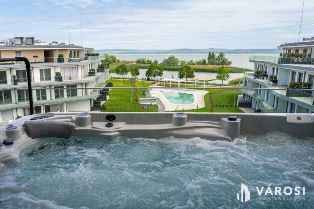 Eladó téglalakás, Balatonszemesen 139.9 M Ft, 3 szobás