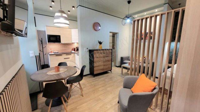 Kiadó téglalakás, albérlet, VII. kerületben, Kertész utcában