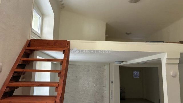 Eladó téglalakás, Budapesten, VIII. kerületben 45 M Ft, 2 szobás