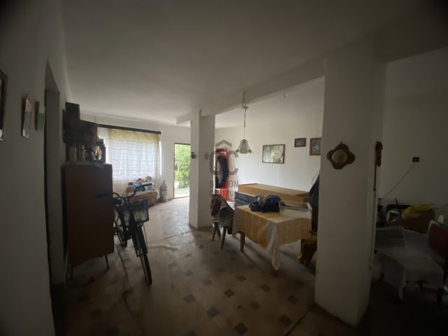 Eladó családi ház, Szakolyon 14.99 M Ft, 4 szobás