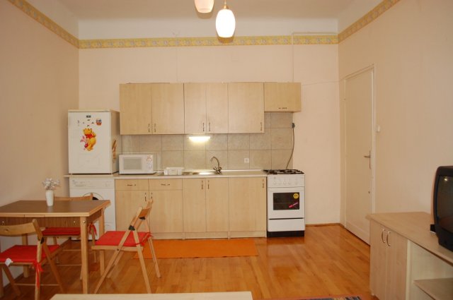 Eladó téglalakás, Budapesten, V. kerületben 64.9 M Ft
