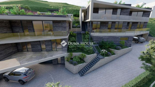 Eladó téglalakás, Pécsett 111.9 M Ft, 2 szobás