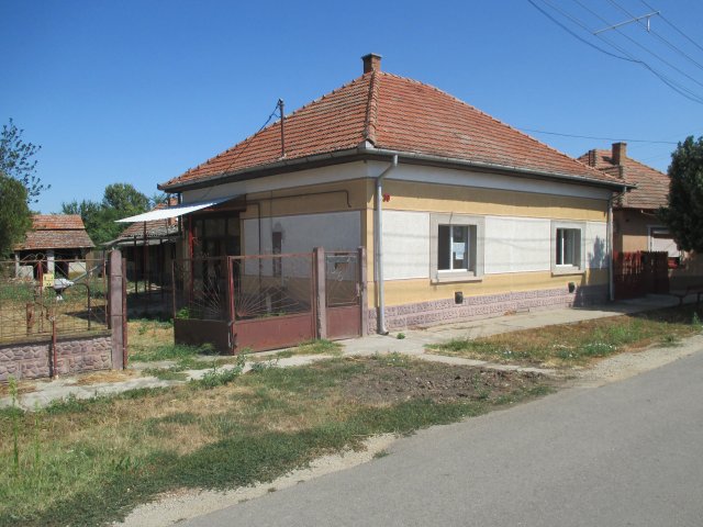 Eladó családi ház, Gádoroson 11.5 M Ft, 3 szobás