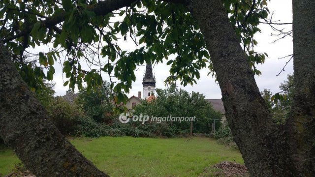 Eladó családi ház, Mikepércsen 32.9 M Ft, 2 szobás