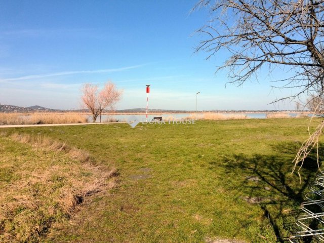 Eladó üzlethelyiség, Gárdonyban 179.8 M Ft