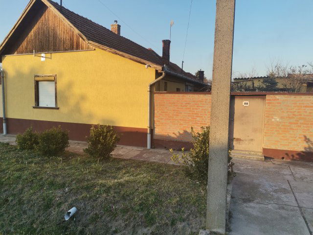 Eladó családi ház, Tiszakécskén, Arany János utcában 16.9 M Ft