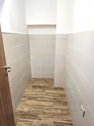 Eladó családi ház, Hosszúhetényen 99 M Ft, 4 szobás