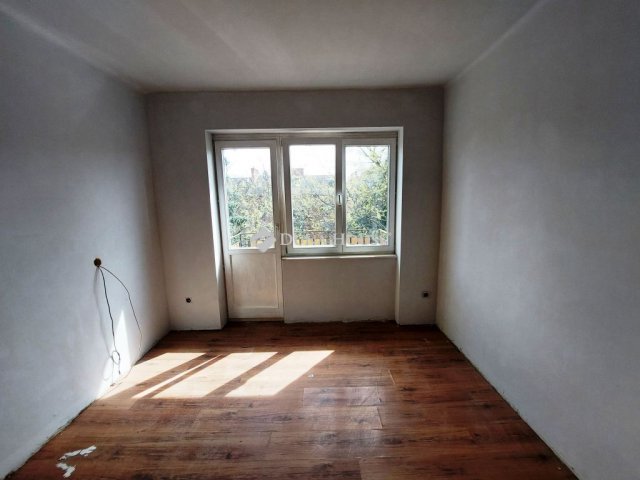 Eladó téglalakás, Sopronban 44.9 M Ft, 2 szobás