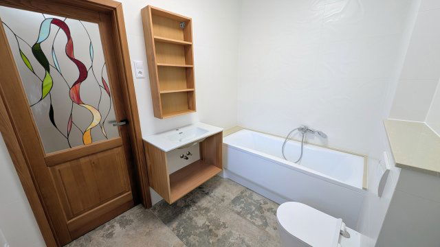 Eladó téglalakás, Kecskeméten 84 M Ft, 3 szobás