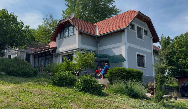 Eladó családi ház, Kisapátiban 299 M Ft, 5 szobás