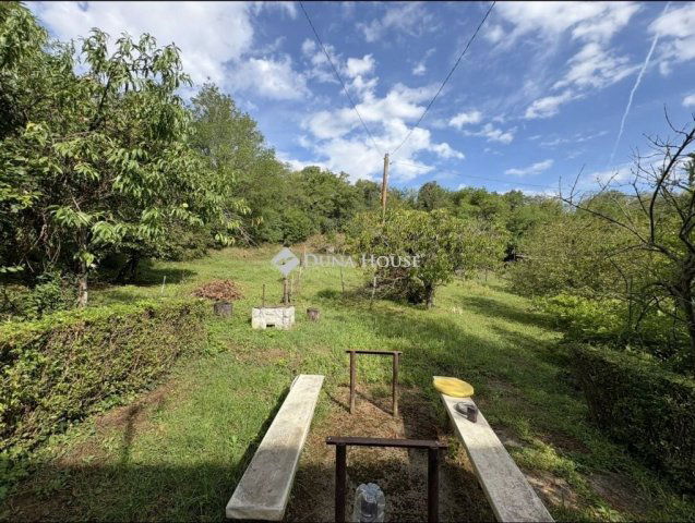 Eladó nyaraló, Keszün 5.9 M Ft, 2 szobás / költözzbe.hu