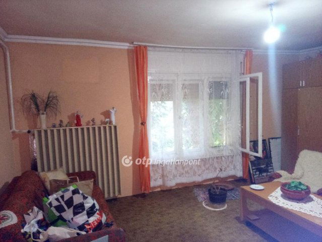 Eladó családi ház, Dalmandon 23.5 M Ft, 4 szobás