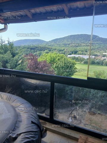Eladó családi ház, Pilisborosjenőn 130 M Ft, 5 szobás