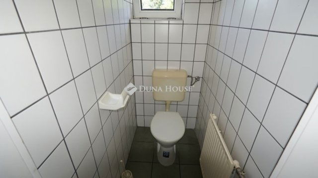 Kiadó üzlethelyiség, Zalaegerszegen 790 E Ft / hó