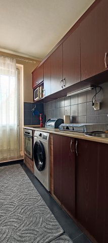 Eladó panellakás, Pécsett 38.6 M Ft, 1+1 szobás