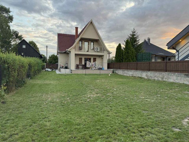Eladó családi ház, Poroszlón 58 M Ft, 4 szobás