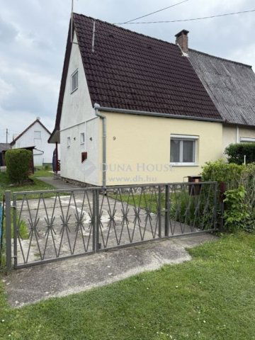 Eladó családi ház, Harkányban 28.9 M Ft, 3 szobás