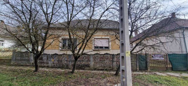 Eladó családi ház, Felsőmocsoládon 8.5 M Ft, 3 szobás