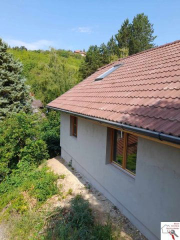 Eladó családi ház, Pécsett 44.9 M Ft, 3 szobás