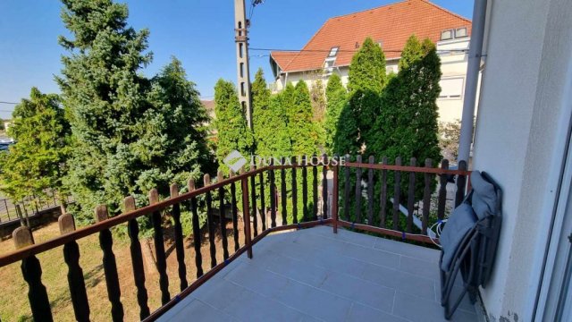 Eladó családi ház, Pécsett, Pellérdi úton 99 M Ft, 5 szobás