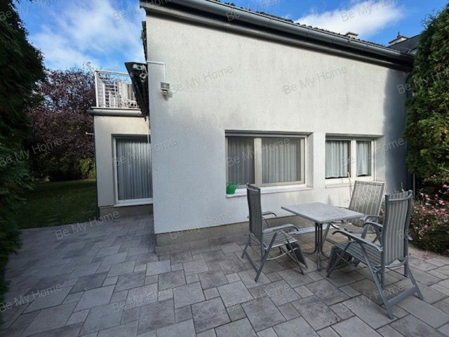 Kiadó sorház, albérlet, Budapesten, III. kerületben, 5 szobás