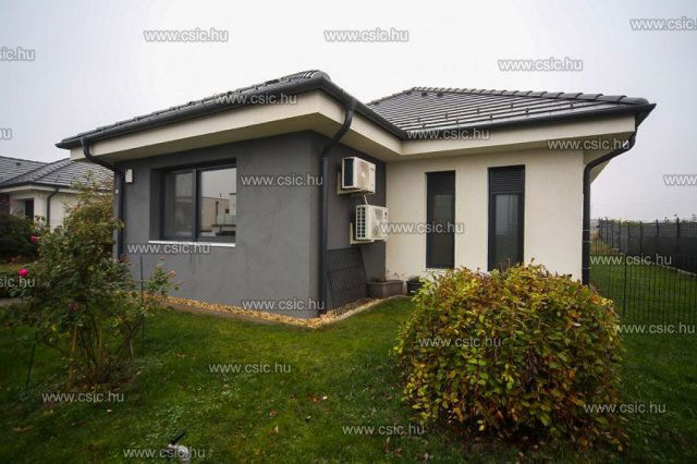 Eladó családi ház, Mogyoródon 169.9 M Ft, 4 szobás